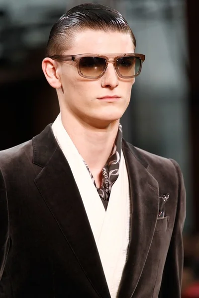 Look 96
